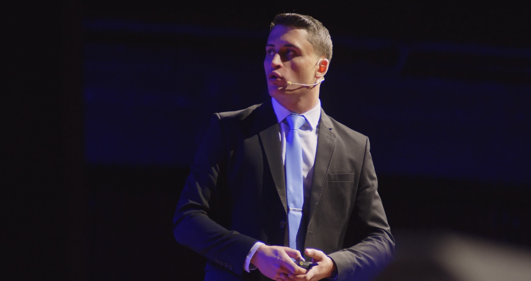 Prof. Samir Tannuri palestrando sobre gestão farmacêutica